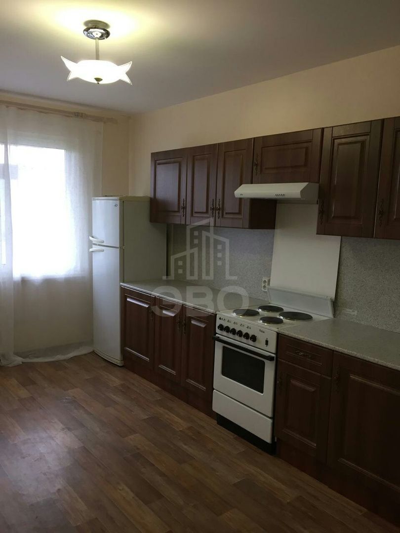 трехкомнатная квартира в Санкт-Петербурге по адресу: Кушелевская дор., 3, к 2