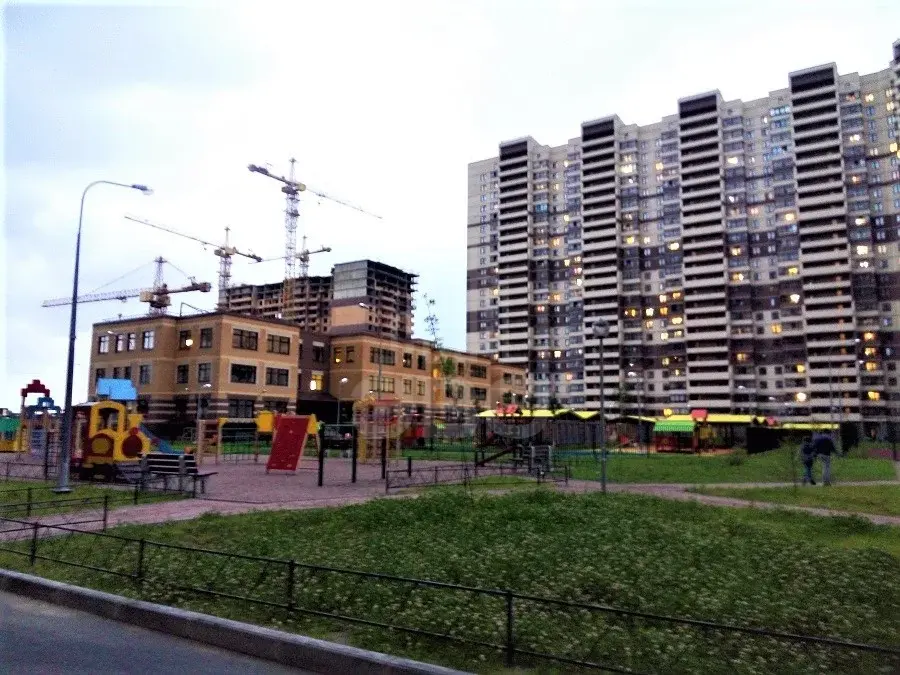 однокомнатная квартира в Санкт-Петербурге по адресу: Русановская ул., 16, к 3