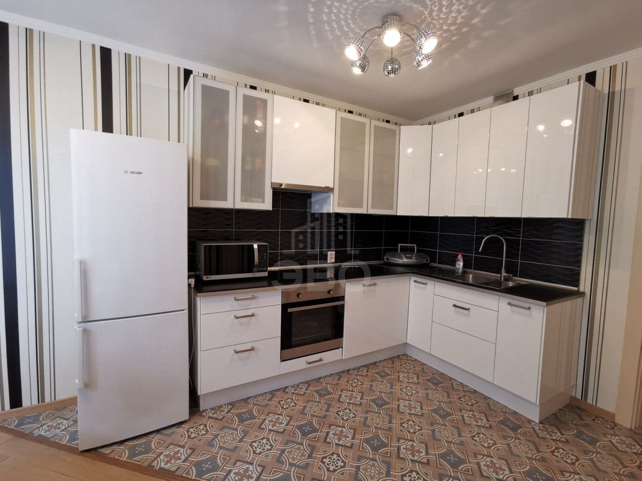 двухкомнатная квартира в Санкт-Петербурге по адресу: Ворошилова ул., 29, к 3