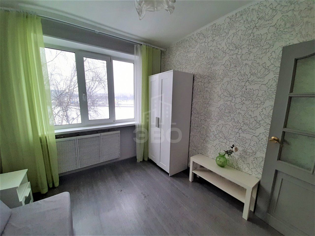 трехкомнатная квартира в Санкт-Петербурге по адресу: Бухарестская ул., 124/56