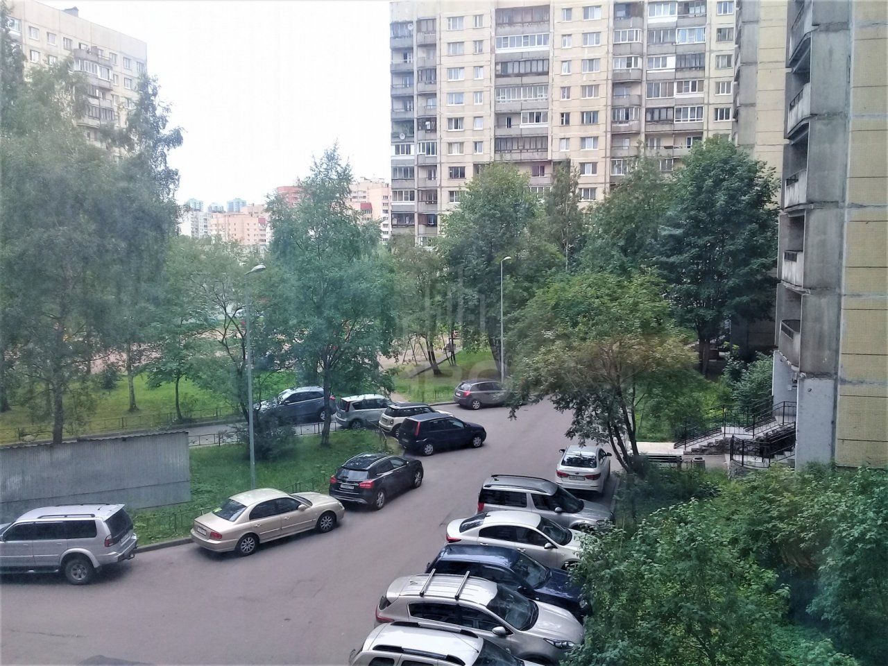 трехкомнатная квартира в Санкт-Петербурге по адресу: Бухарестская ул., 124/56