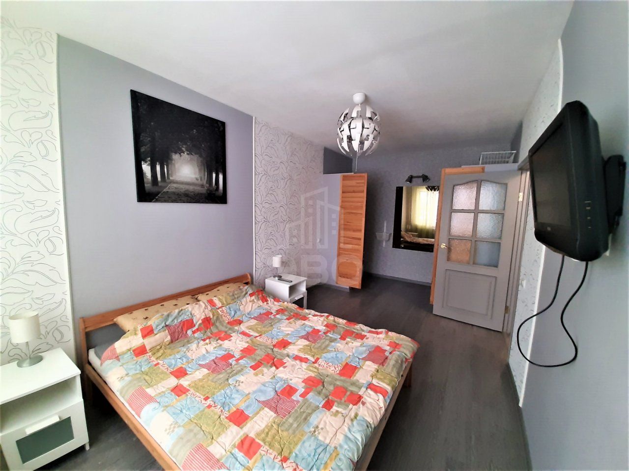 трехкомнатная квартира в Санкт-Петербурге по адресу: Бухарестская ул., 124/56