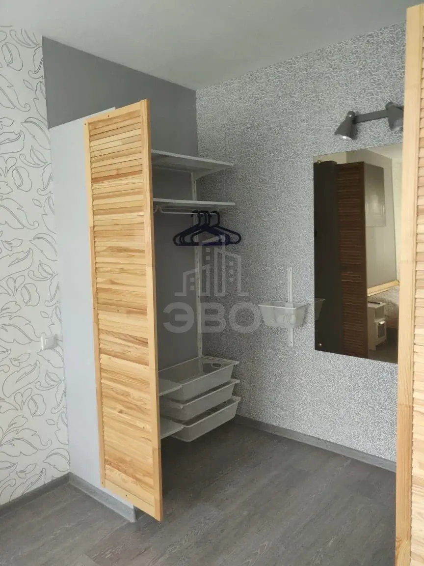 трехкомнатная квартира в Санкт-Петербурге по адресу: Бухарестская ул., 124/56