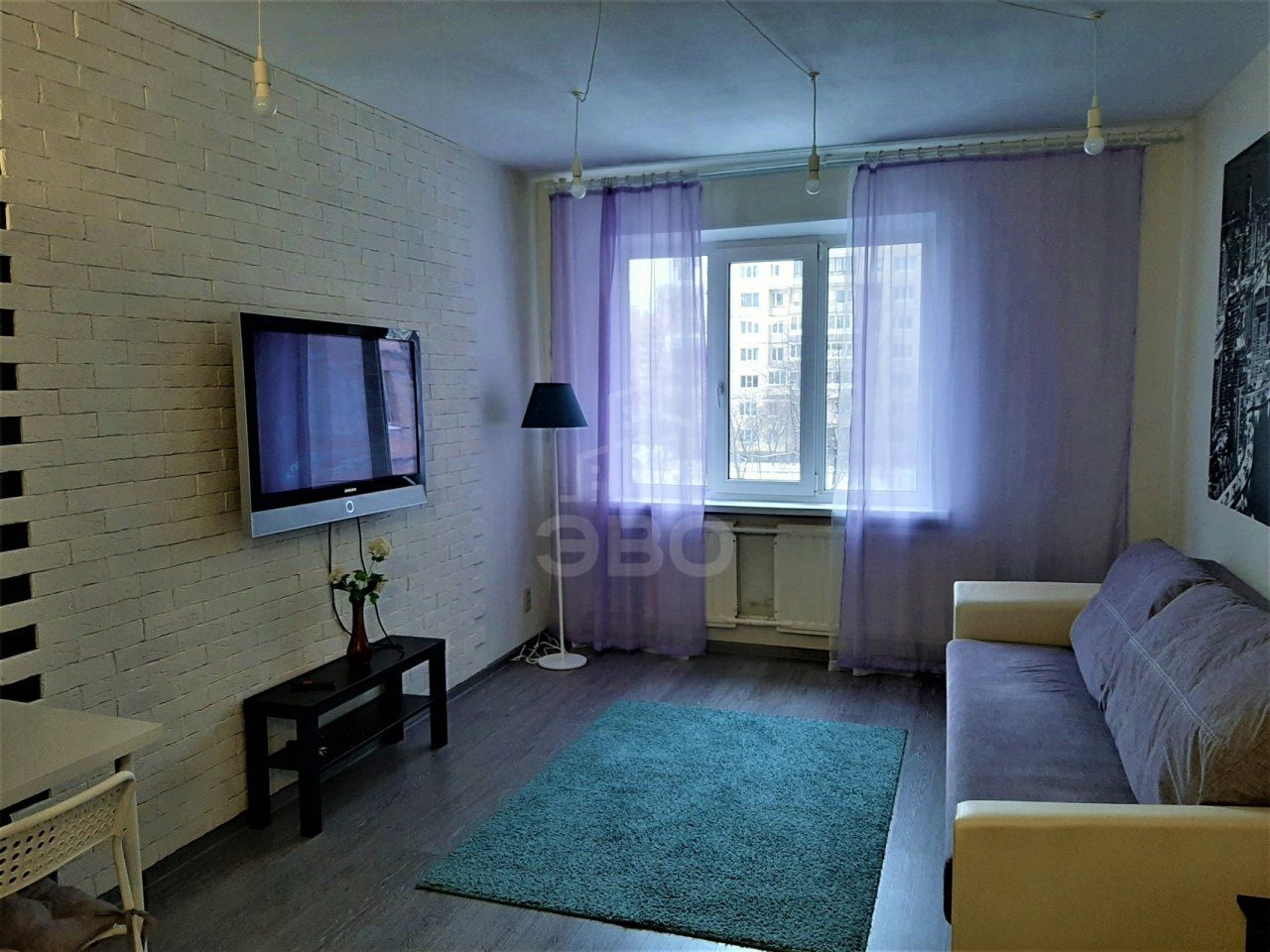 трехкомнатная квартира в Санкт-Петербурге по адресу: Бухарестская ул., 124/56