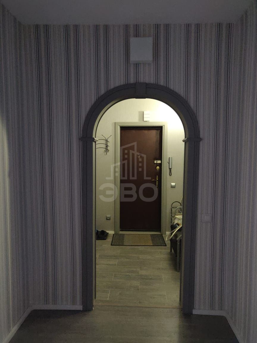 трехкомнатная квартира в Санкт-Петербурге по адресу: Бухарестская ул., 124/56