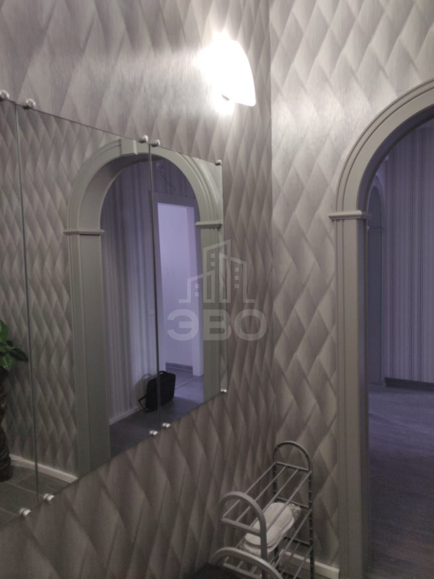 трехкомнатная квартира в Санкт-Петербурге по адресу: Бухарестская ул., 124/56