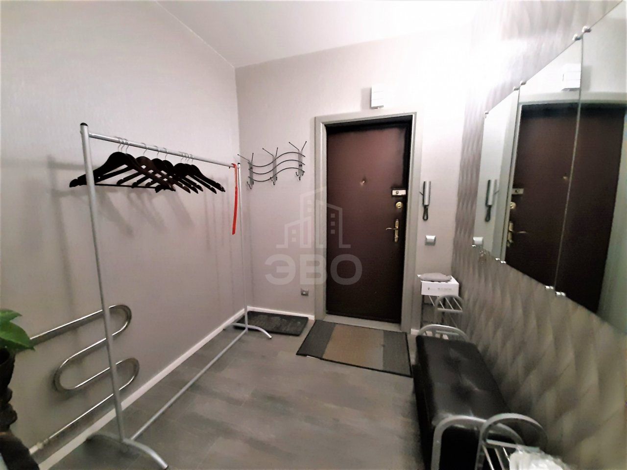 трехкомнатная квартира в Санкт-Петербурге по адресу: Бухарестская ул., 124/56