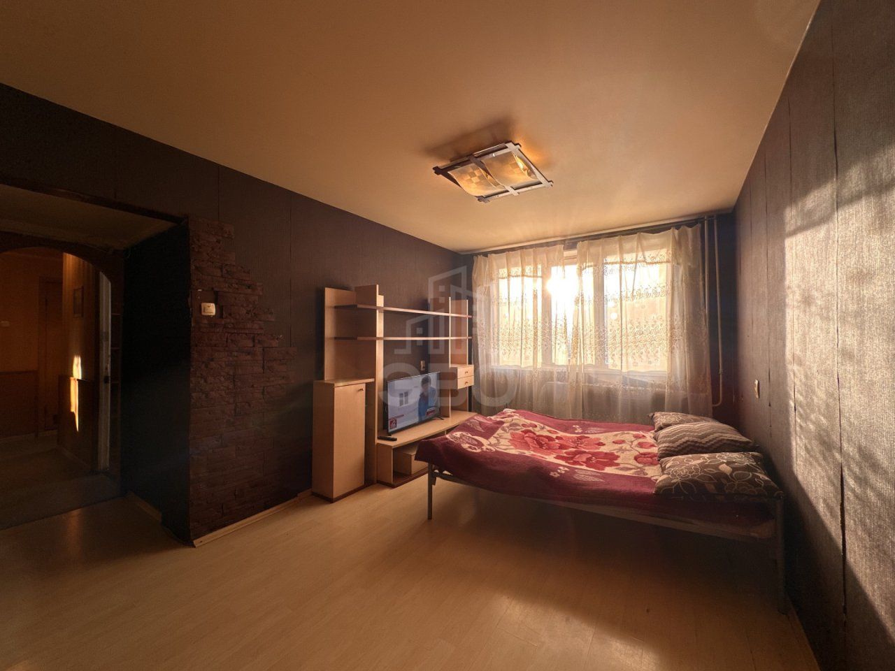 трехкомнатная квартира в Санкт-Петербурге по адресу: Купчинская ул., 15, к 2