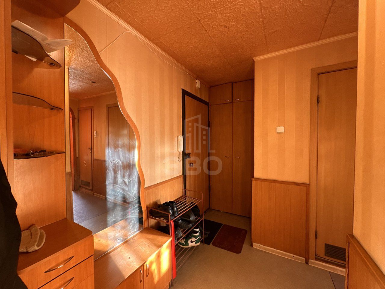 трехкомнатная квартира в Санкт-Петербурге по адресу: Купчинская ул., 15, к 2