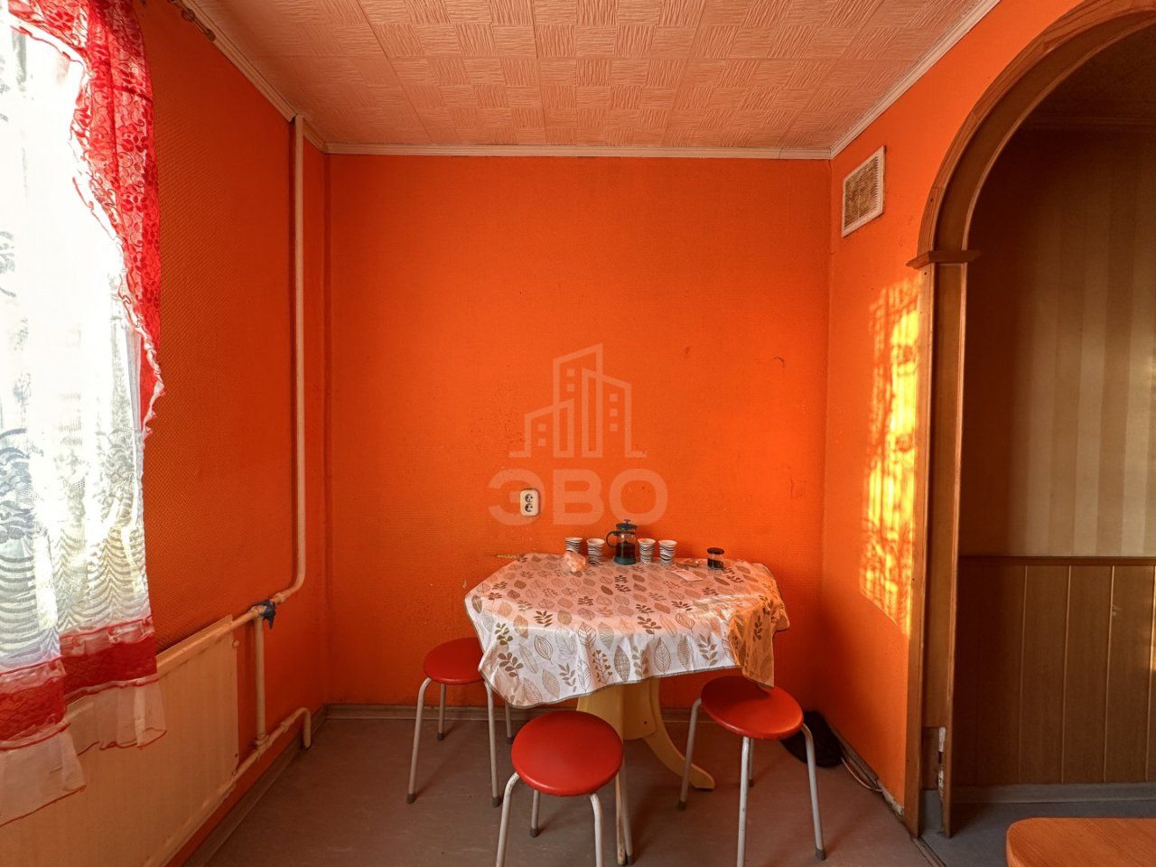 трехкомнатная квартира в Санкт-Петербурге по адресу: Купчинская ул., 15, к 2