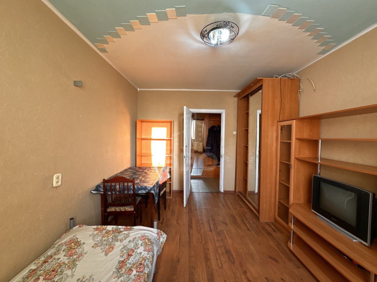 трехкомнатная квартира в Санкт-Петербурге по адресу: Купчинская ул., 15, к 2