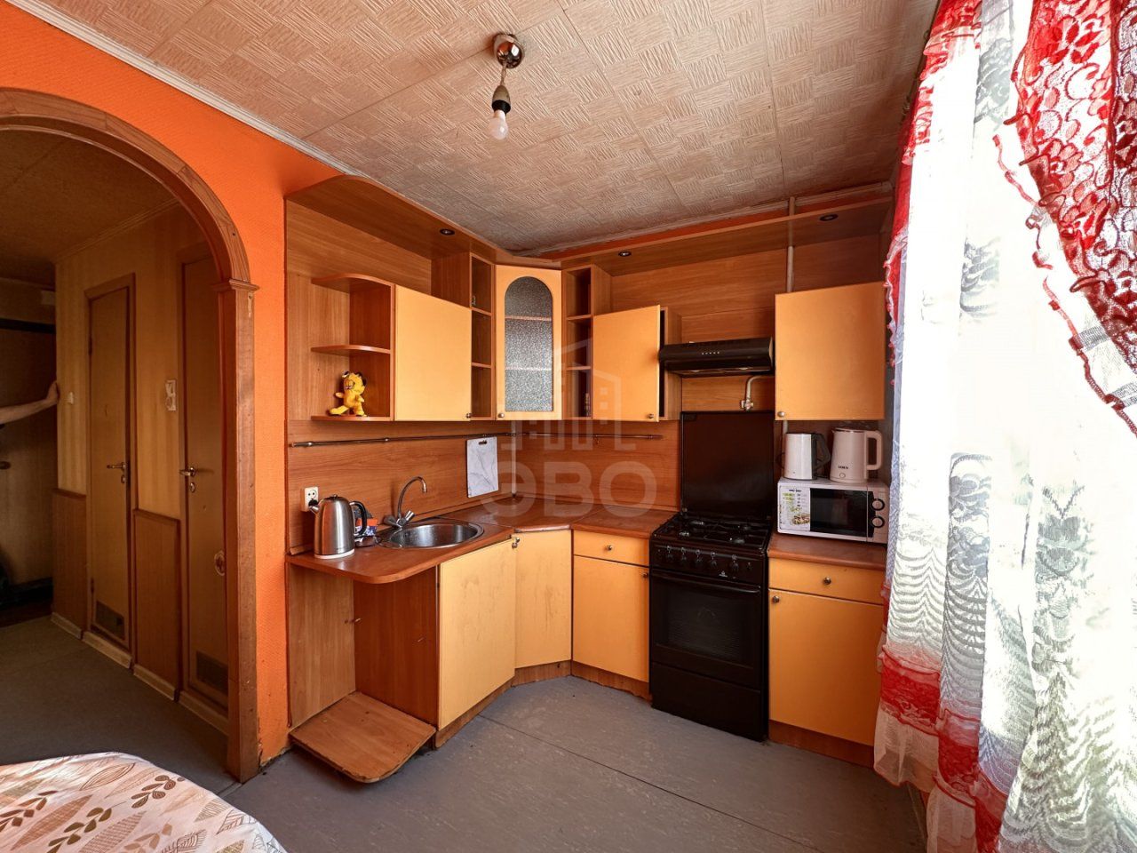 трехкомнатная квартира в Санкт-Петербурге по адресу: Купчинская ул., 15, к 2