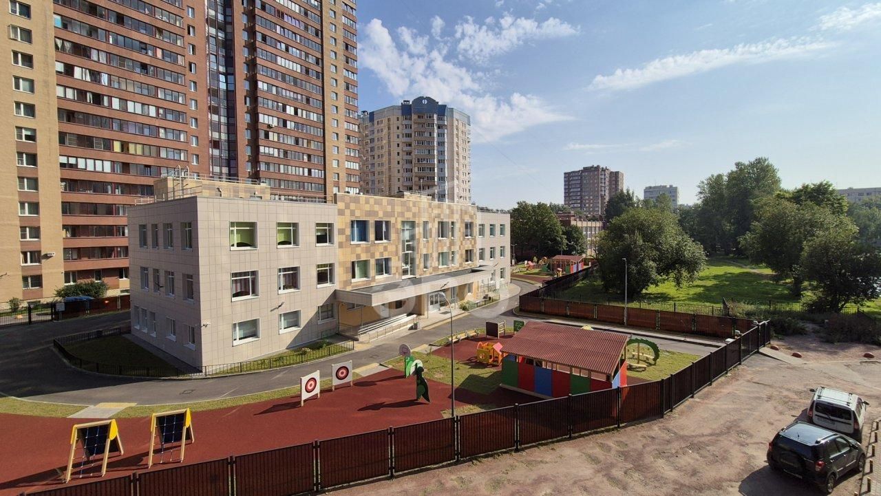 двухкомнатная квартира в Санкт-Петербурге по адресу: Брянцева ул., 13, к 1