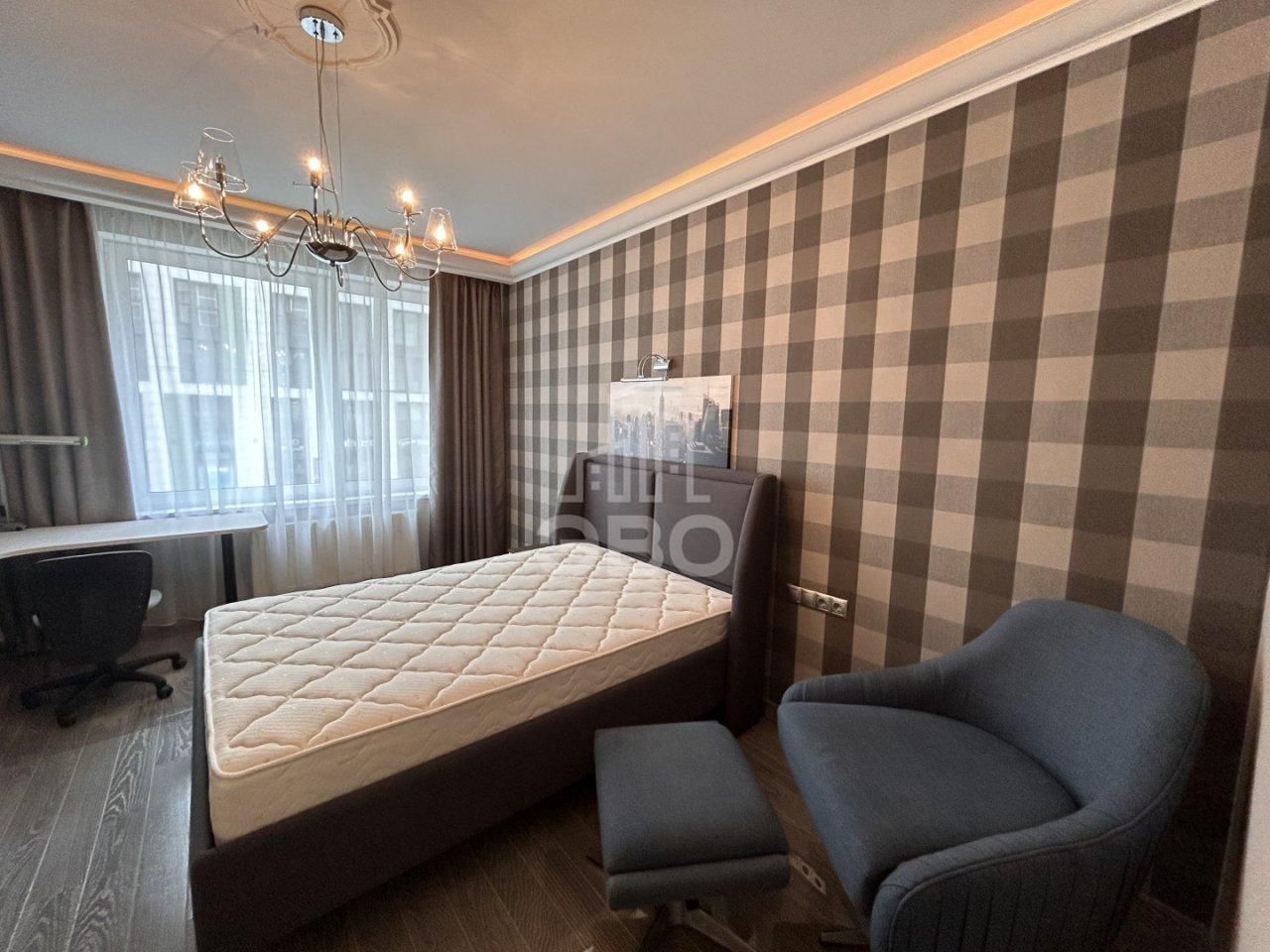 двухкомнатная квартира в Санкт-Петербурге по адресу: Кременчугская ул., 11, к 1