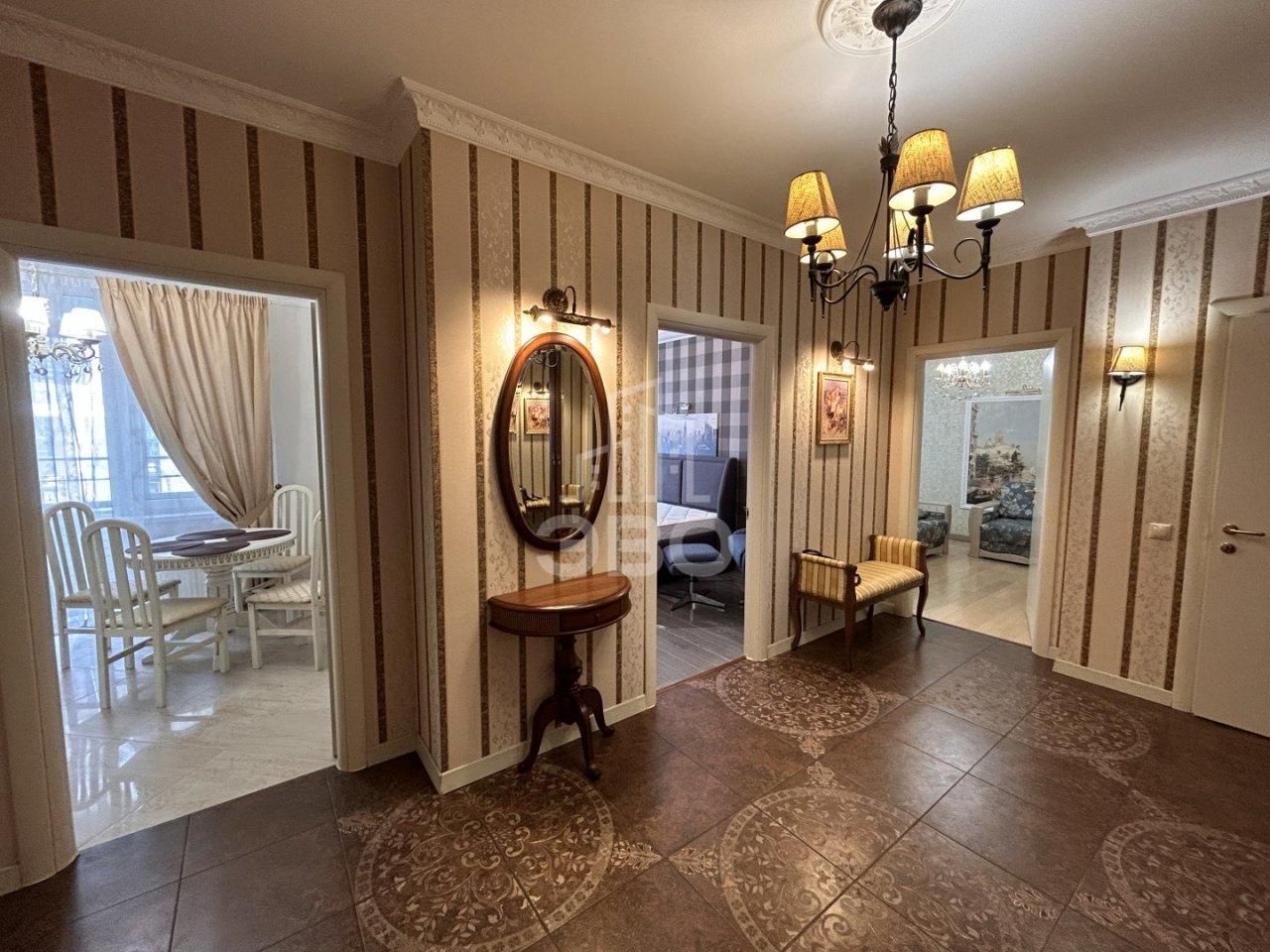 двухкомнатная квартира в Санкт-Петербурге по адресу: Кременчугская ул., 11, к 1