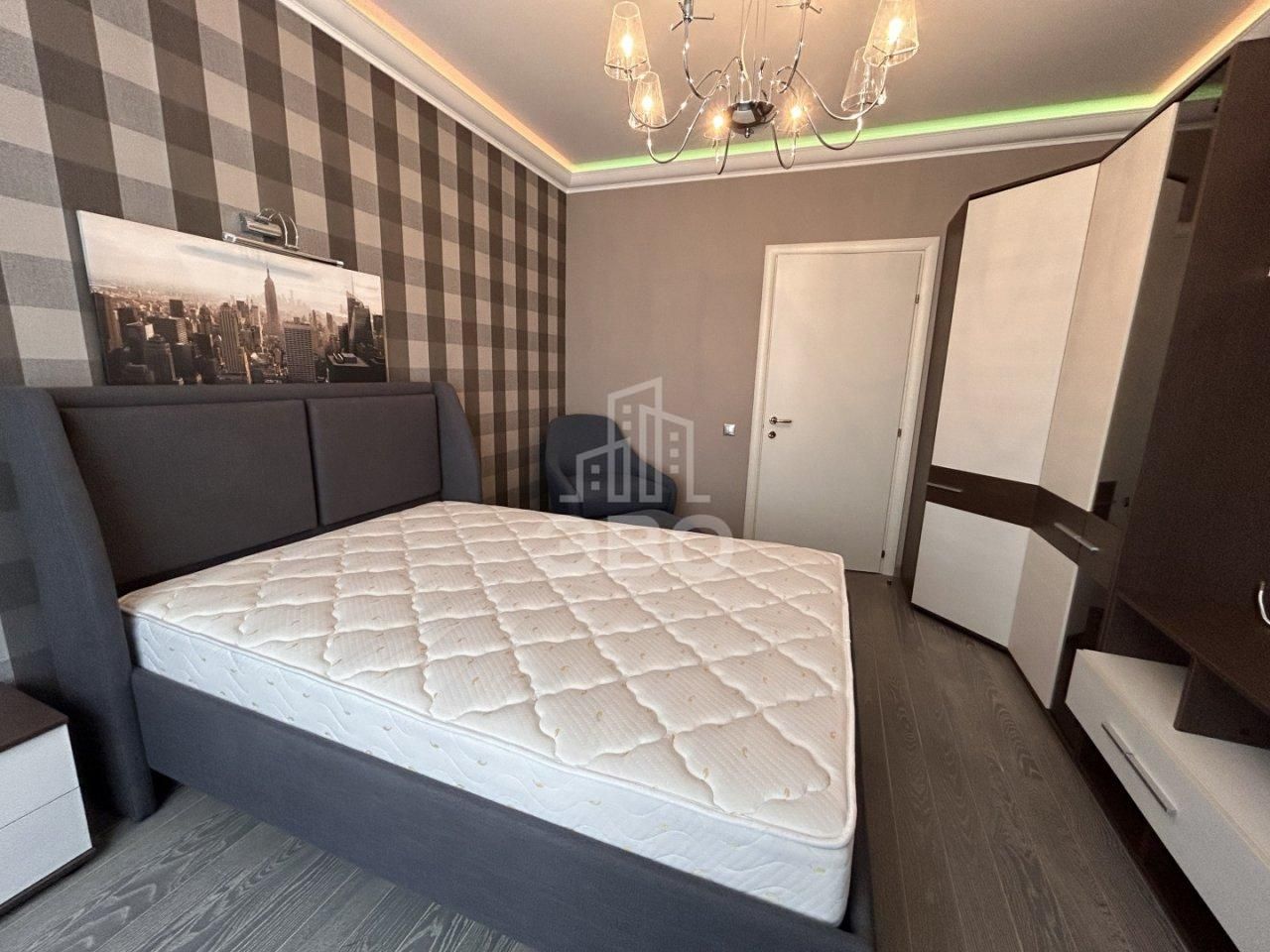 двухкомнатная квартира в Санкт-Петербурге по адресу: Кременчугская ул., 11, к 1