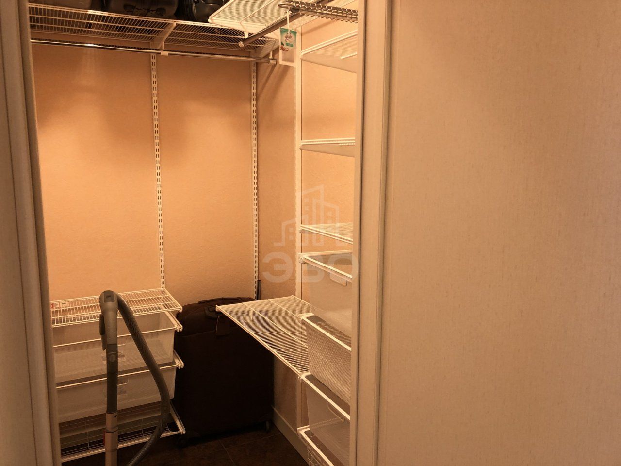 двухкомнатная квартира в Санкт-Петербурге по адресу: Кременчугская ул., 11, к 1