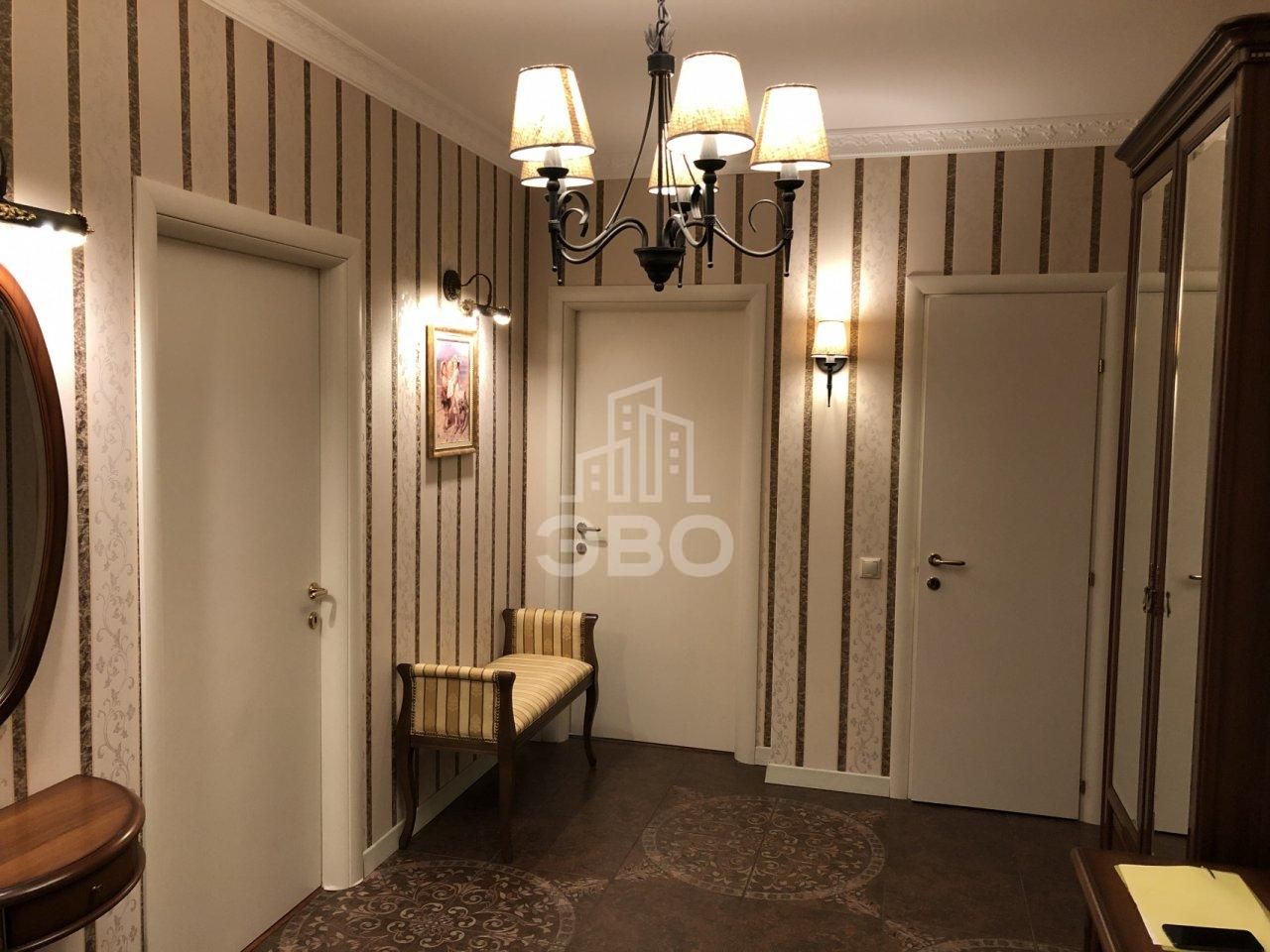 двухкомнатная квартира в Санкт-Петербурге по адресу: Кременчугская ул., 11, к 1