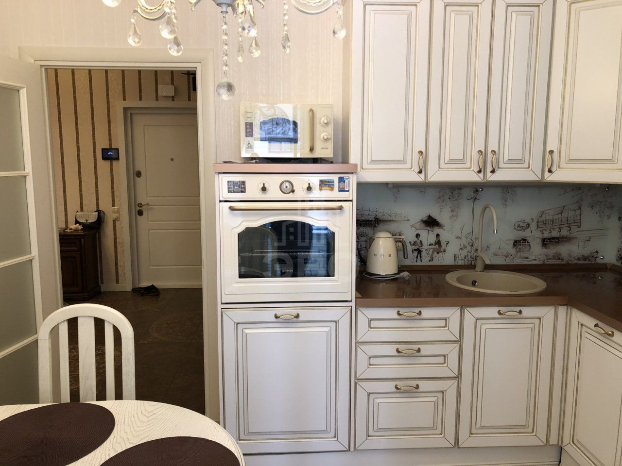 двухкомнатная квартира в Санкт-Петербурге по адресу: Кременчугская ул., 11, к 1