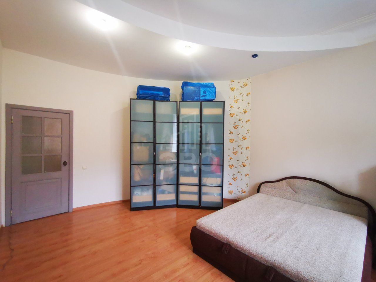 четырехкомнатная квартира в Санкт-Петербурге по адресу: Малая Посадская ул., 19