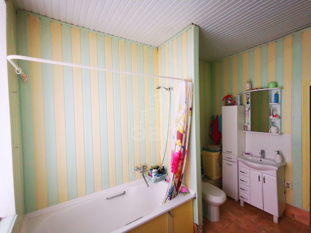 четырехкомнатная квартира в Санкт-Петербурге по адресу: Малая Посадская ул., 19