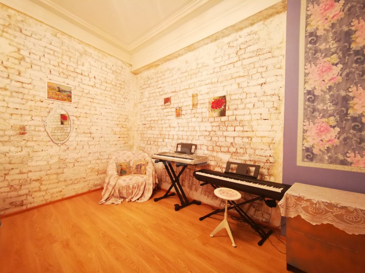 четырехкомнатная квартира в Санкт-Петербурге по адресу: Малая Посадская ул., 19