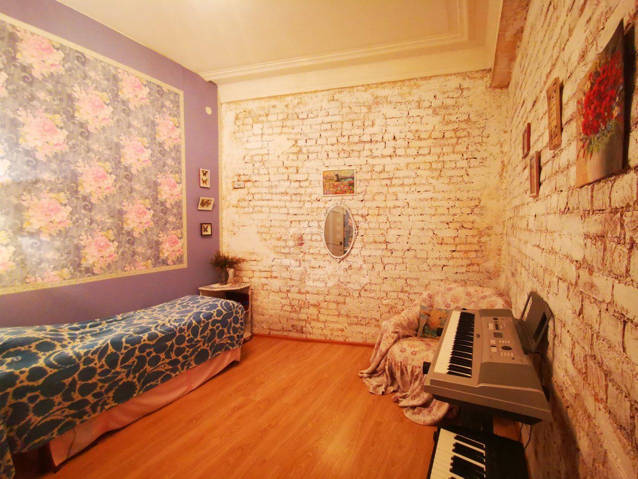 четырехкомнатная квартира в Санкт-Петербурге по адресу: Малая Посадская ул., 19