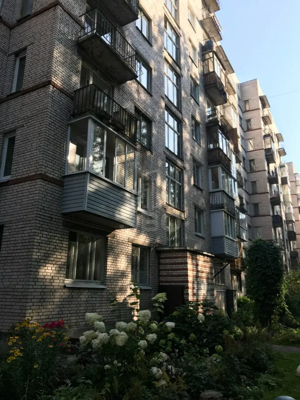 двухкомнатная квартира в Санкт-Петербурге по адресу: Карпинского ул., 14