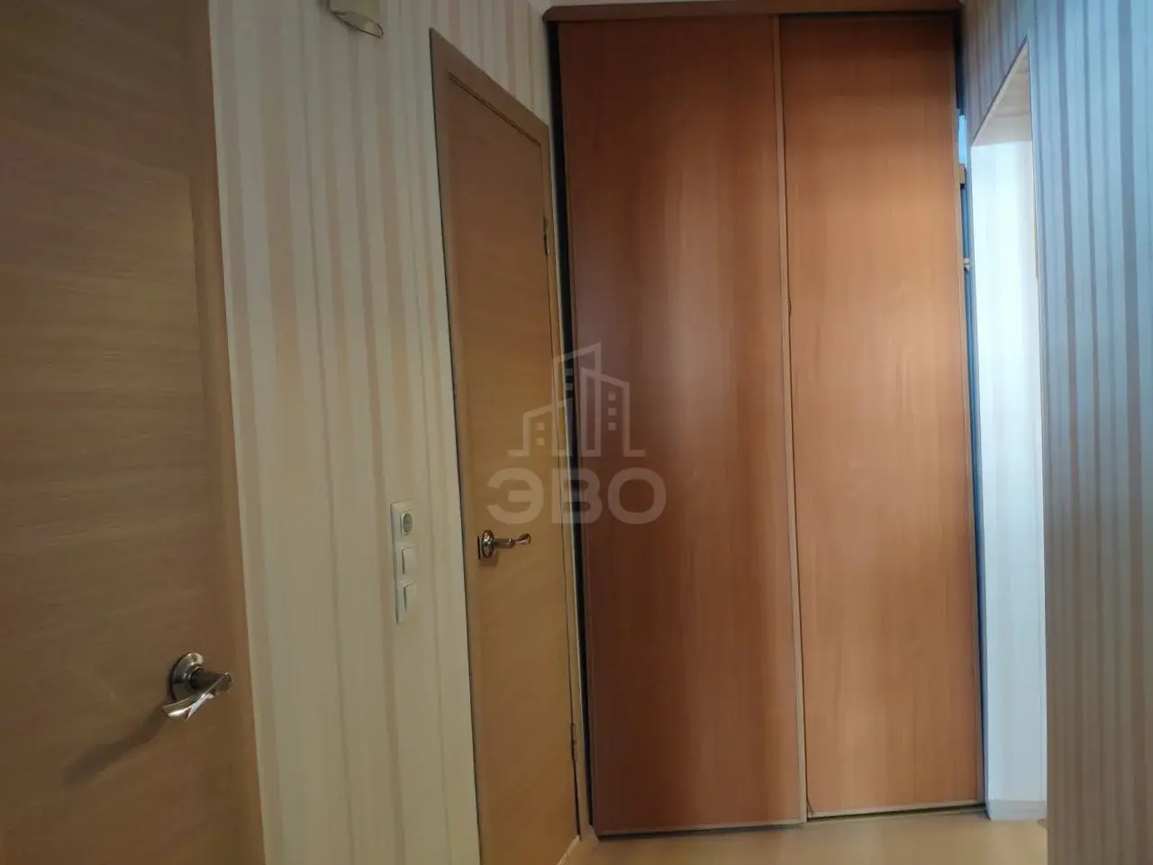 однокомнатная квартира в Санкт-Петербурге по адресу: Карпинского ул., 33, к 1
