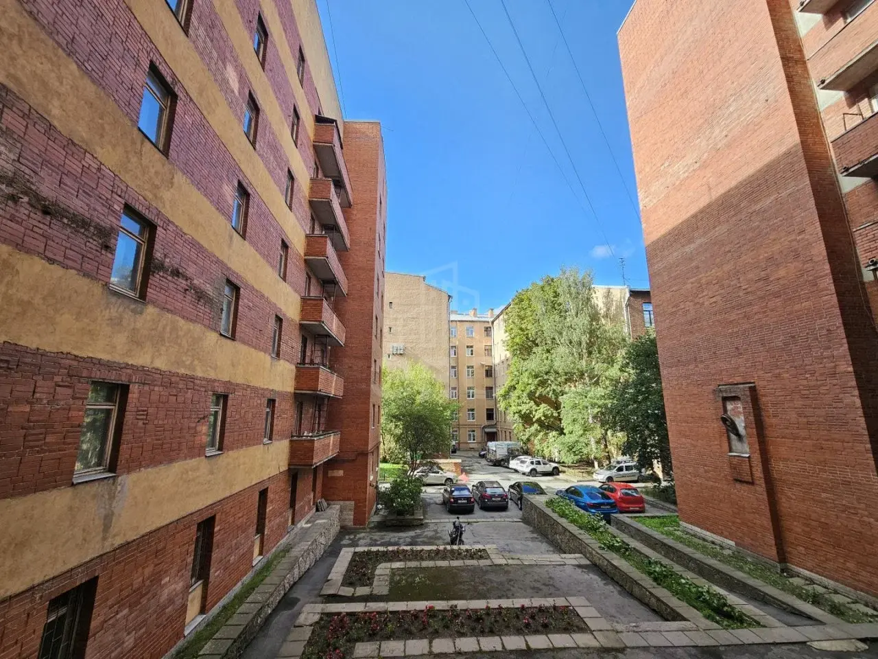 однокомнатная квартира в Санкт-Петербурге по адресу: 16-я В.О. линия, 17