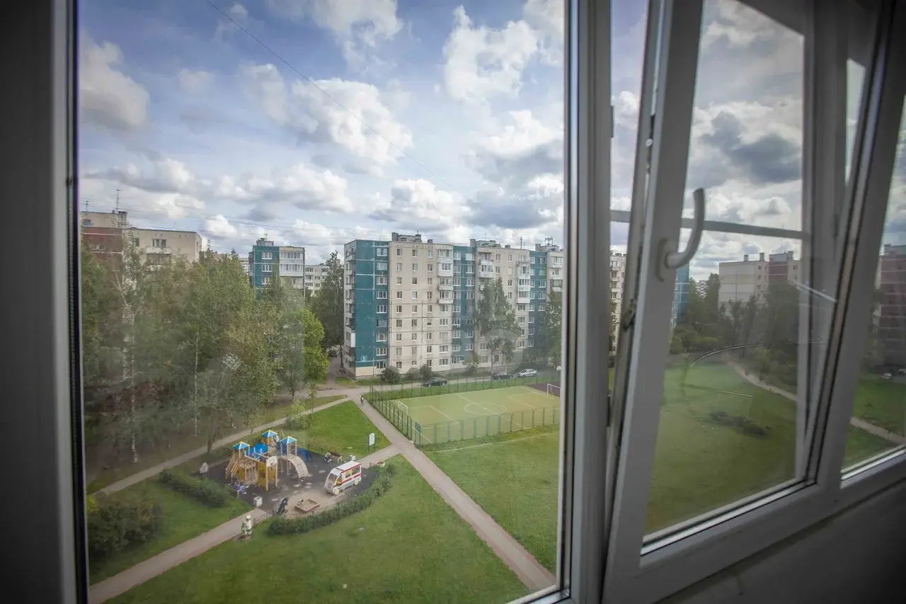 однокомнатная квартира в Санкт-Петербурге по адресу: Десантников ул., 26