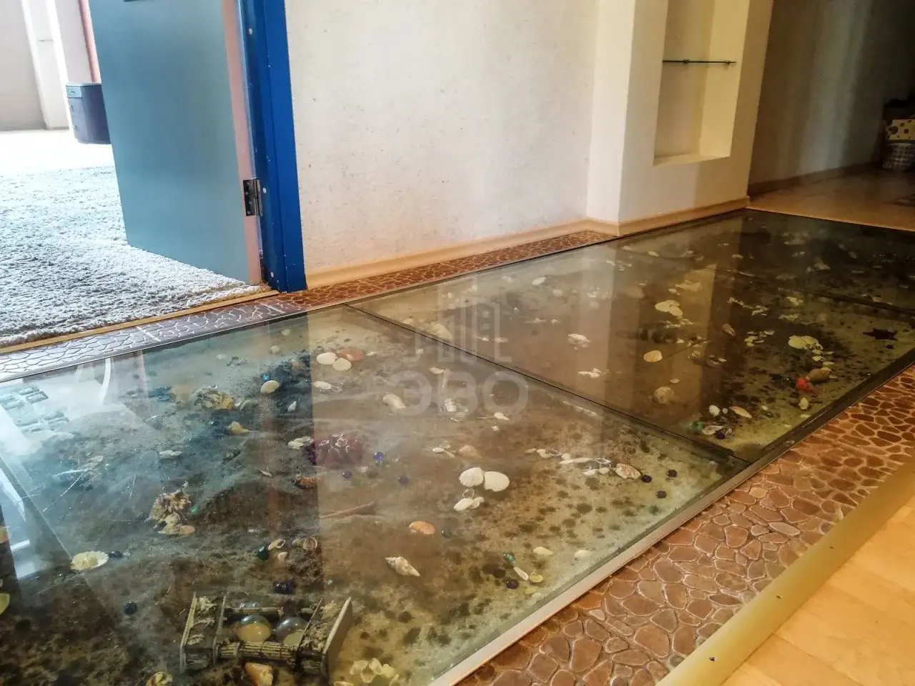 трехкомнатная квартира в Санкт-Петербурге по адресу: Савушкина ул., 124, к 1