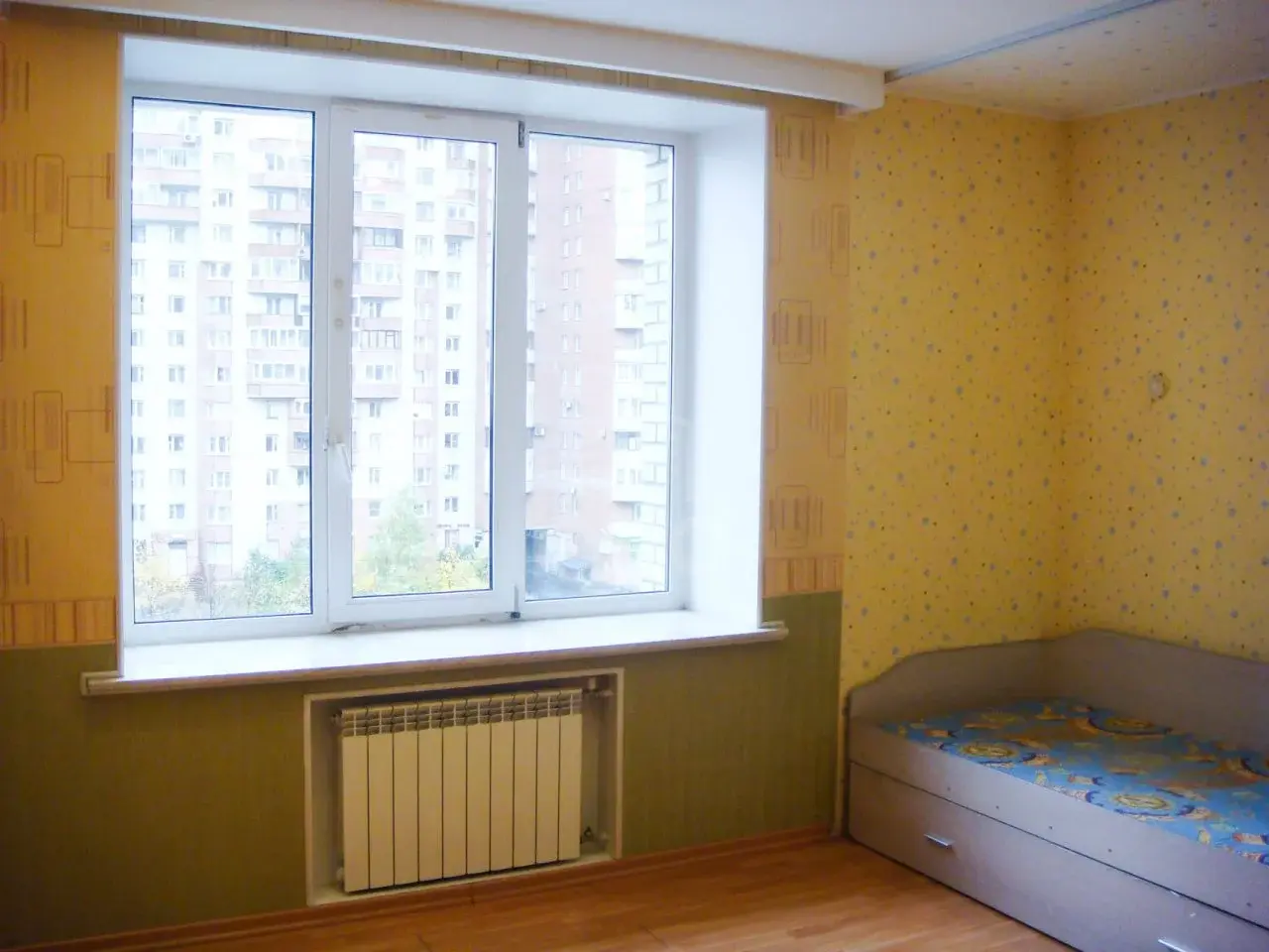 трехкомнатная квартира в Санкт-Петербурге по адресу: Савушкина ул., 124, к 1
