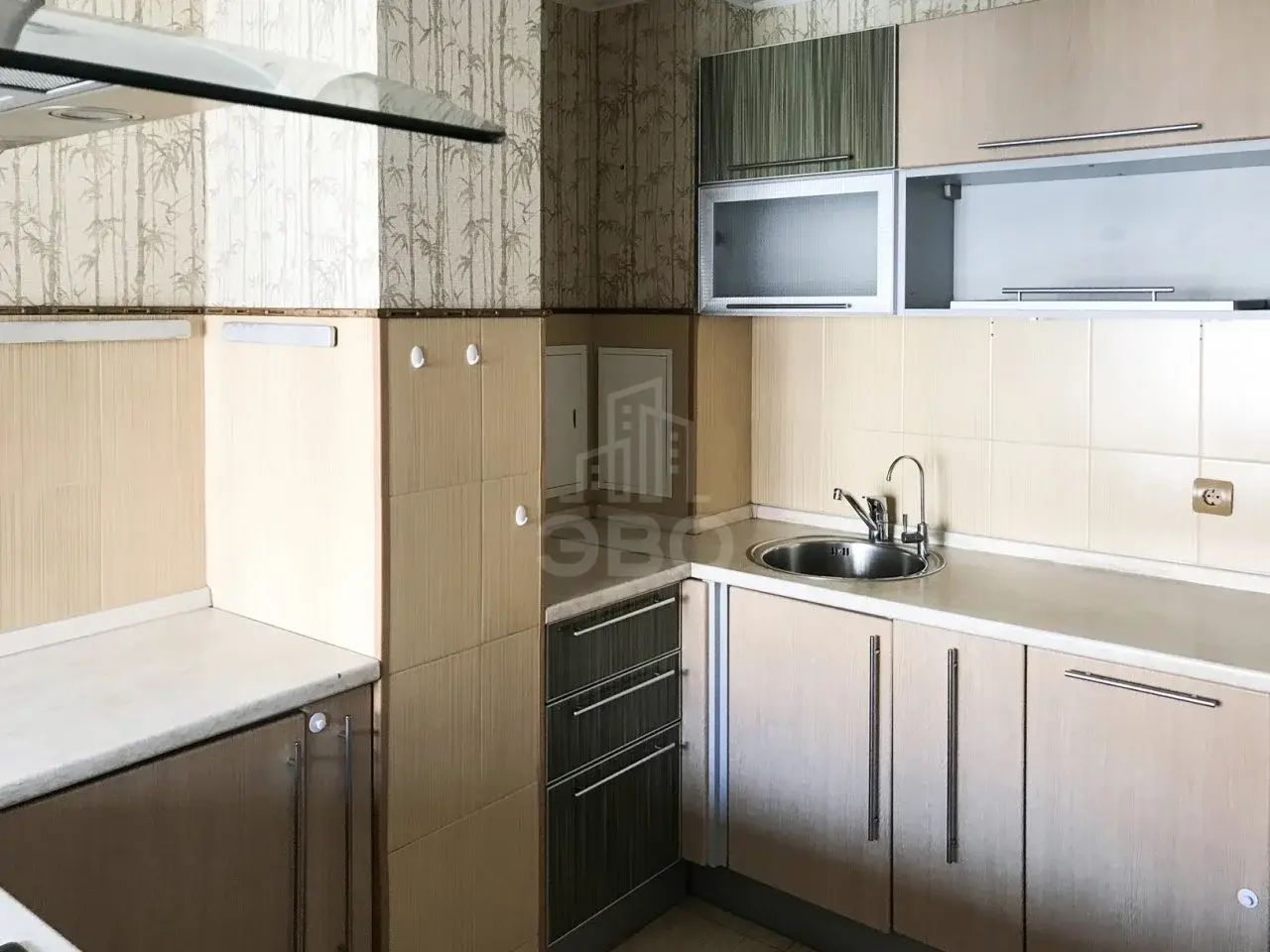 трехкомнатная квартира в Санкт-Петербурге по адресу: Савушкина ул., 124, к 1