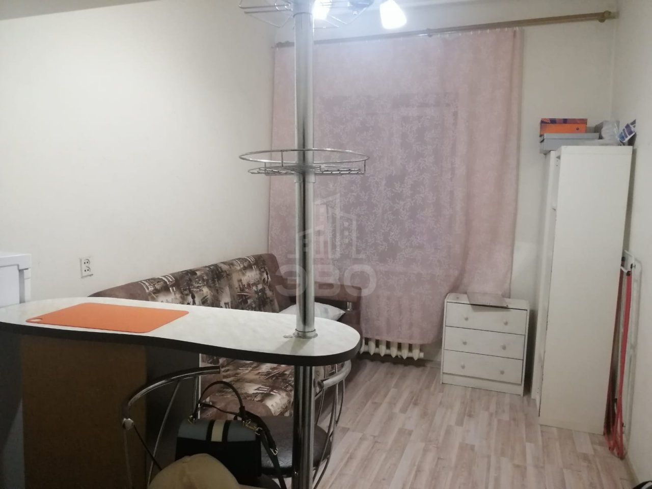 комната в Санкт-Петербурге по адресу: Среднеохтинский проспект, 33