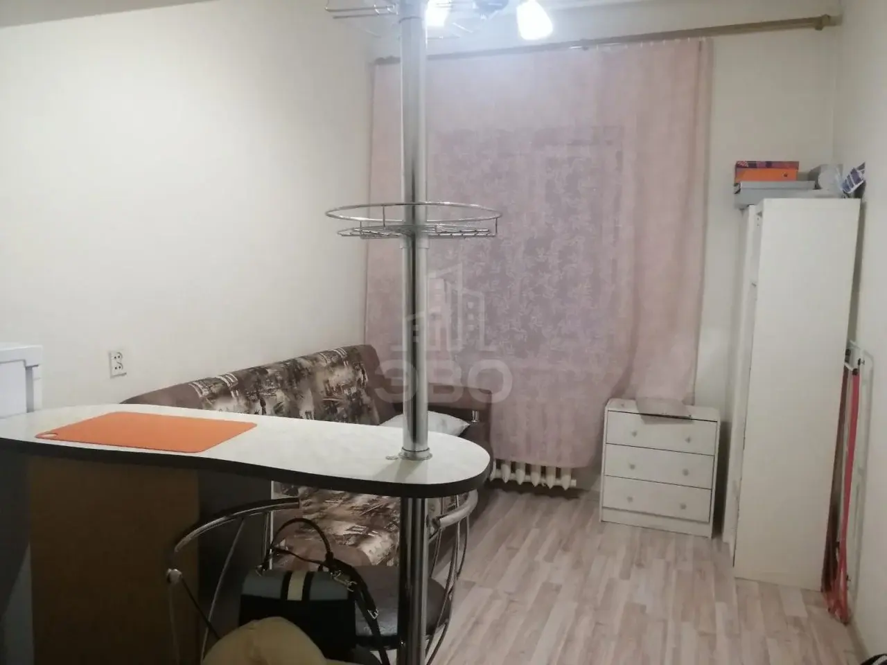 комната в Санкт-Петербурге по адресу: Среднеохтинский проспект, 33