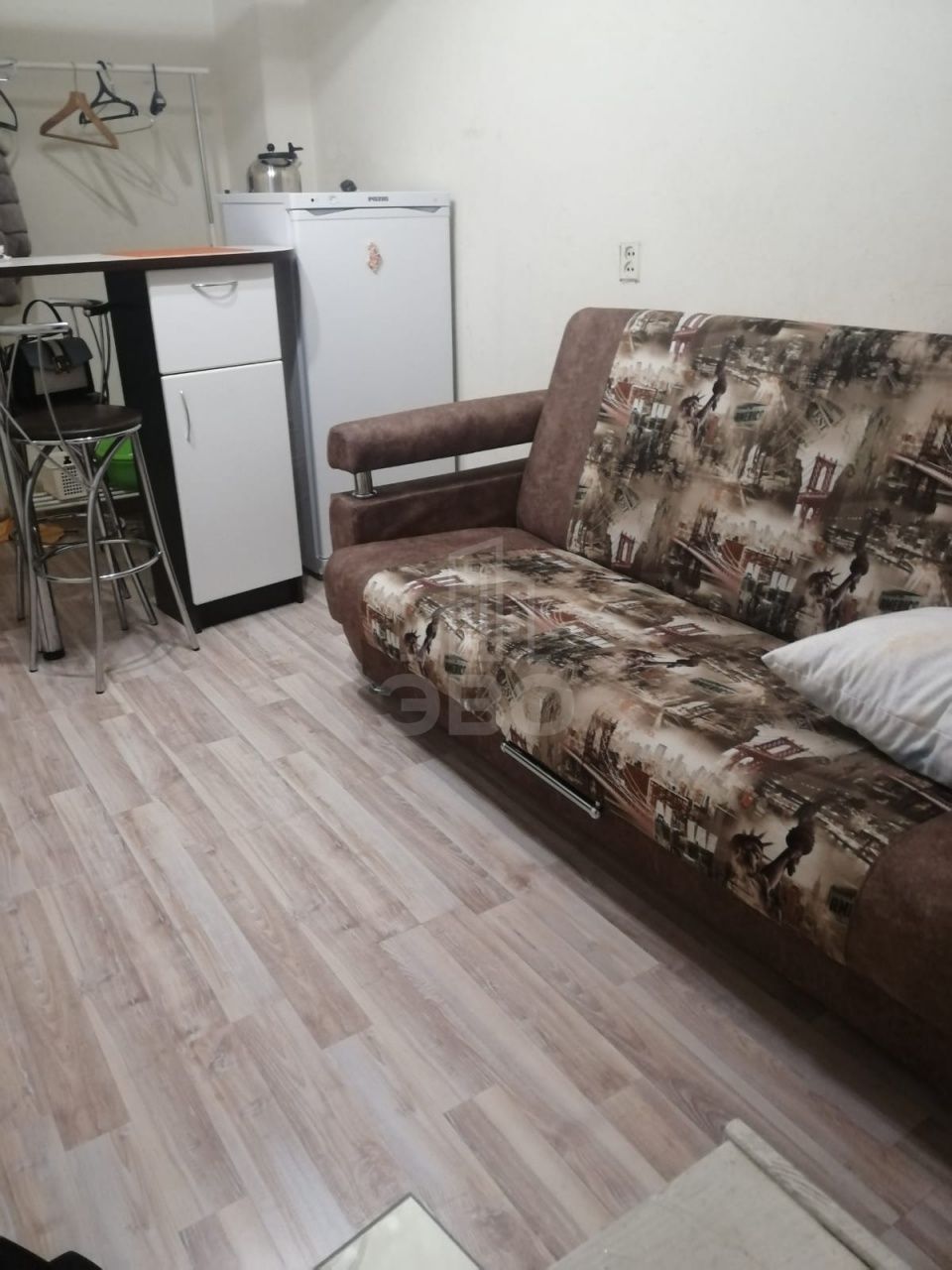 комната в Санкт-Петербурге по адресу: Среднеохтинский проспект, 33