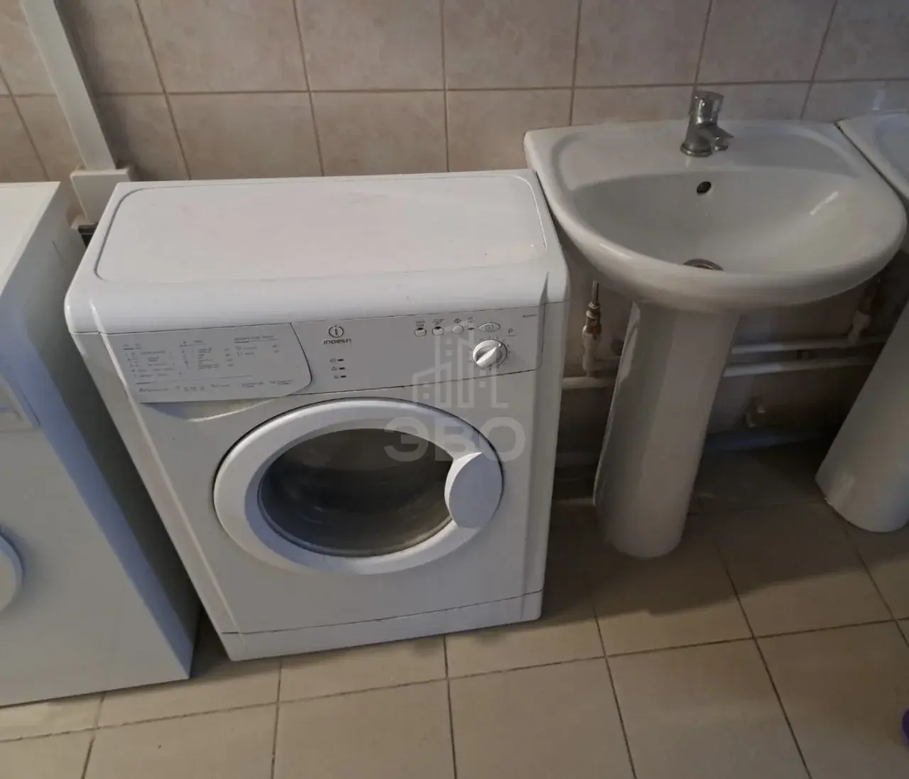 комната в Санкт-Петербурге по адресу: Среднеохтинский проспект, 33