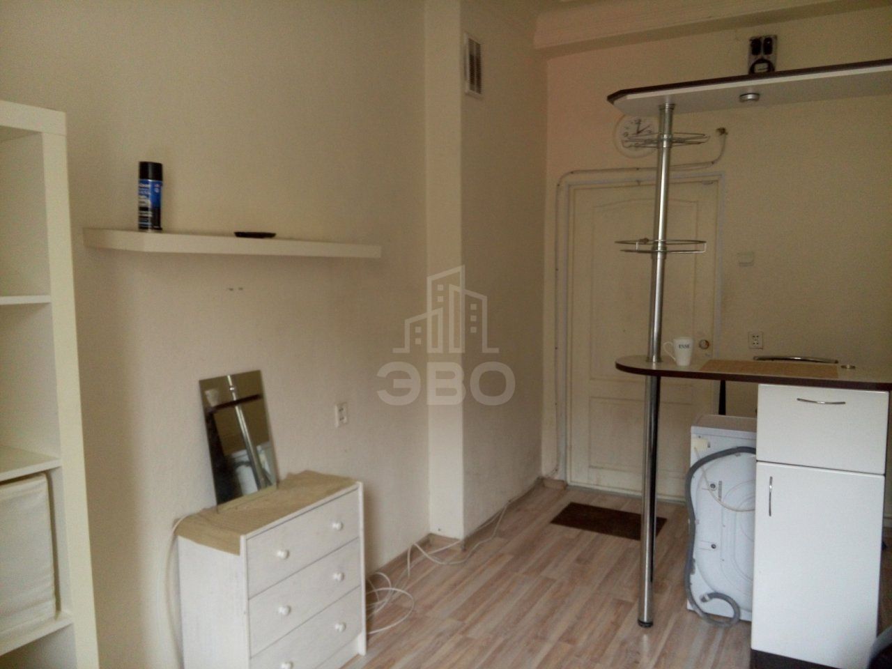 комната в Санкт-Петербурге по адресу: Среднеохтинский проспект, 33