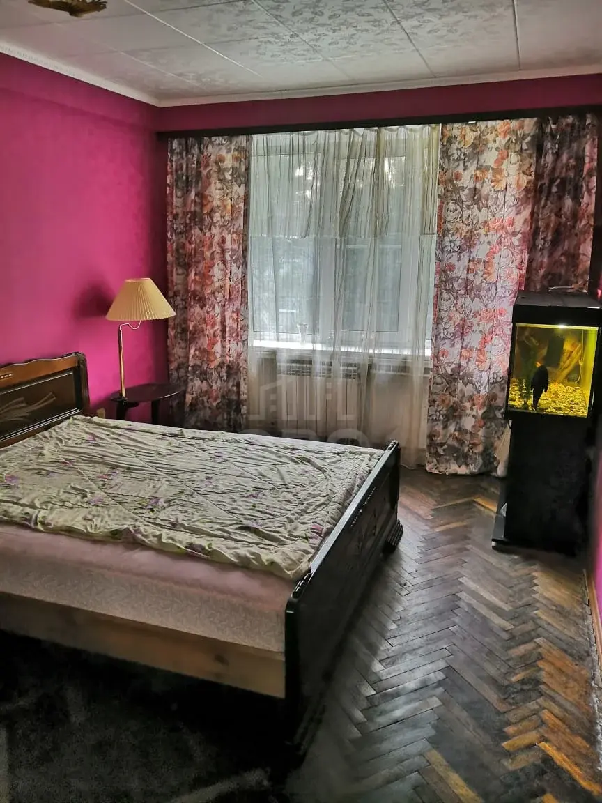трехкомнатная квартира в Санкт-Петербурге по адресу: Бестужевская ул., 45