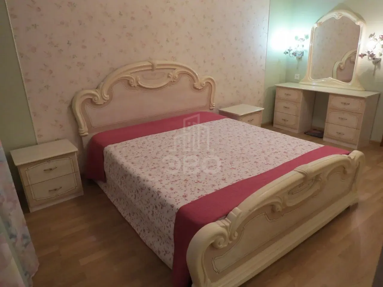 трехкомнатная квартира в Санкт-Петербурге по адресу: Джона Рида ул., 8