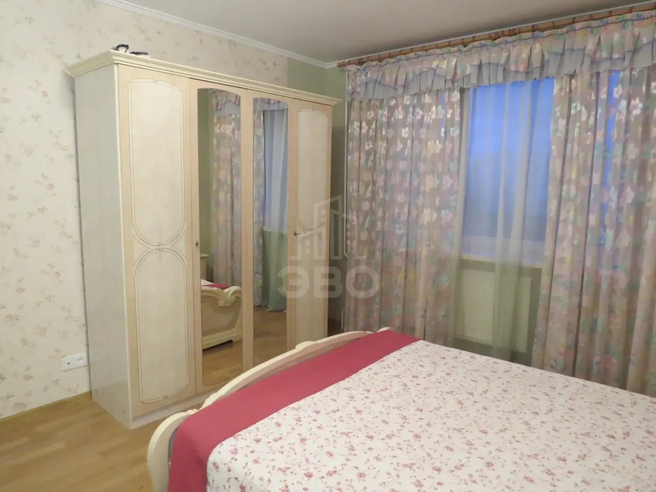 трехкомнатная квартира в Санкт-Петербурге по адресу: Джона Рида ул., 8