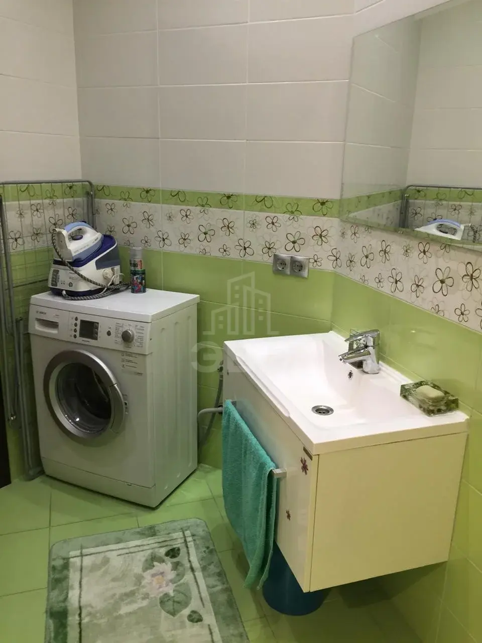 двухкомнатная квартира в Санкт-Петербурге по адресу: Есенина ул., 1, к 1