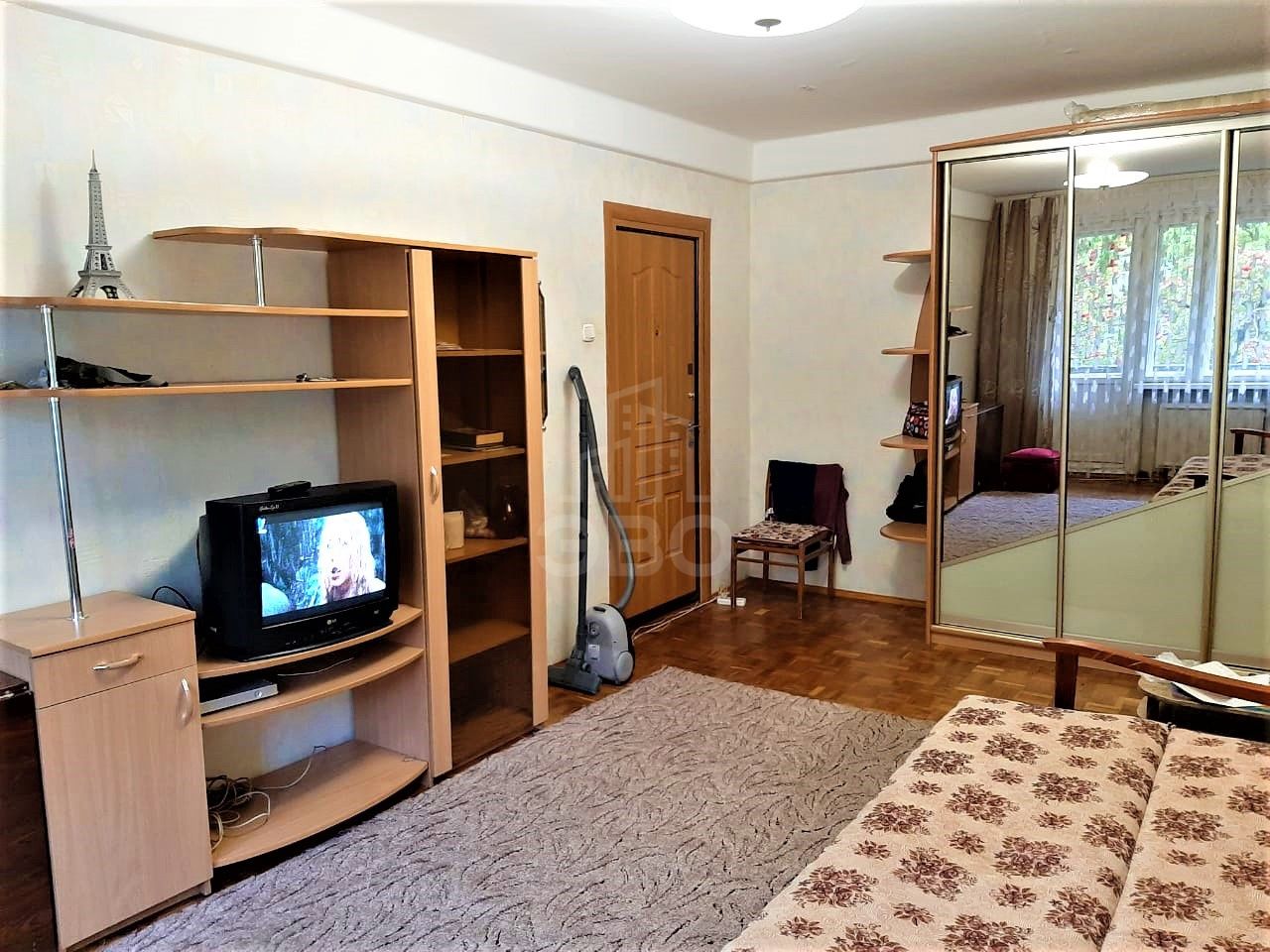 комната в Санкт-Петербурге по адресу: Художников проспект, 5, к 1