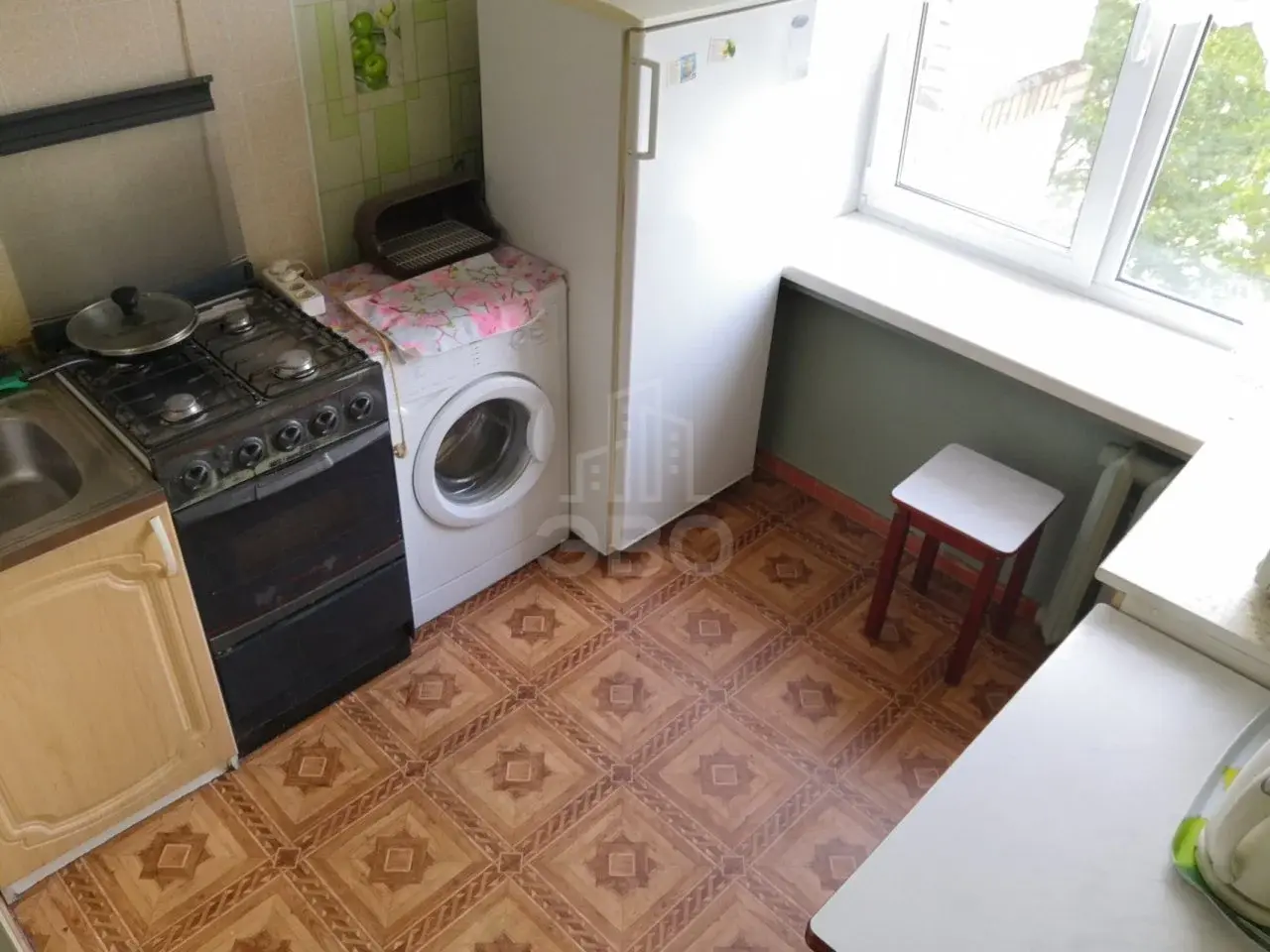 трехкомнатная квартира в Санкт-Петербурге по адресу: Звездная ул., 14, литера а