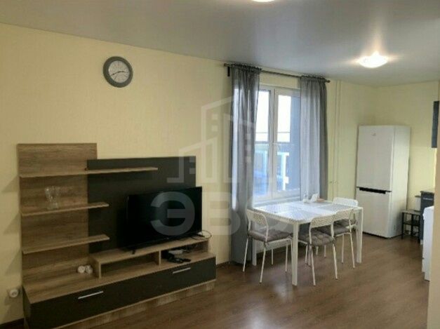 трехкомнатная квартира в Санкт-Петербурге по адресу: Головнина б-р., 10, к 1