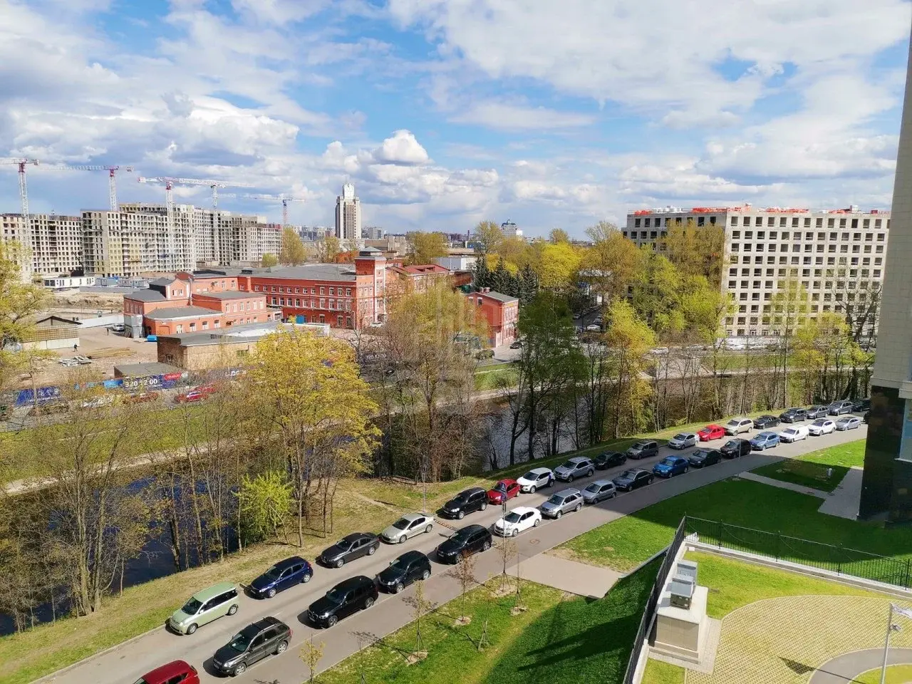 однокомнатная квартира в Санкт-Петербурге по адресу: Ушаковская наб., 1, к 4