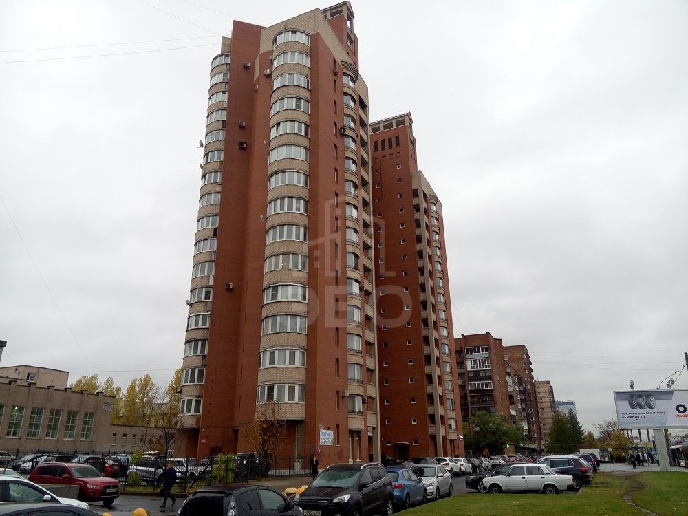 трехкомнатная квартира в Санкт-Петербурге по адресу: Ленинский проспект, 149, к 1