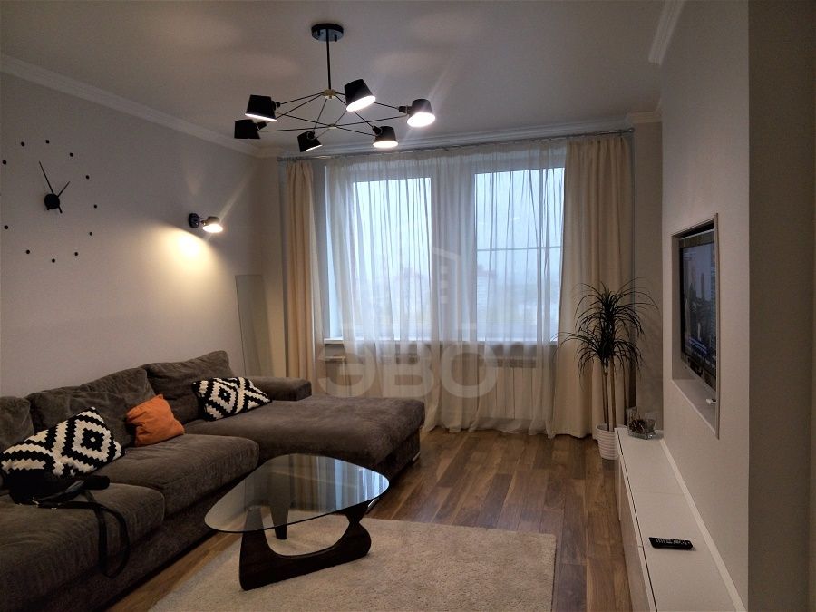 трехкомнатная квартира в Санкт-Петербурге по адресу: Ленинский проспект, 149, к 1