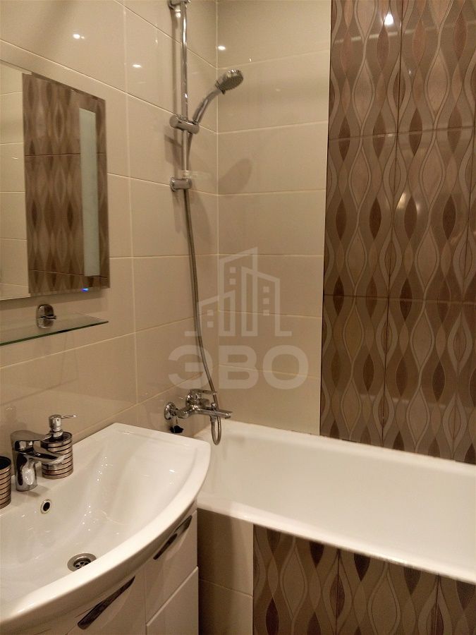 трехкомнатная квартира в Санкт-Петербурге по адресу: Ленинский проспект, 149, к 1